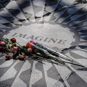 Meet your Posher, Lenore